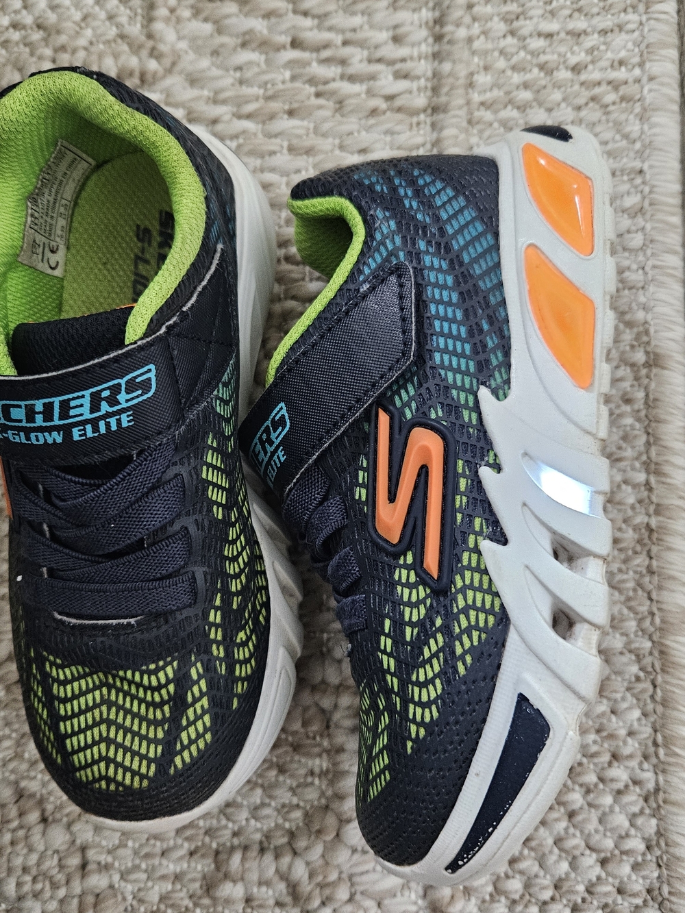 Boy's Skechers - Light Up!